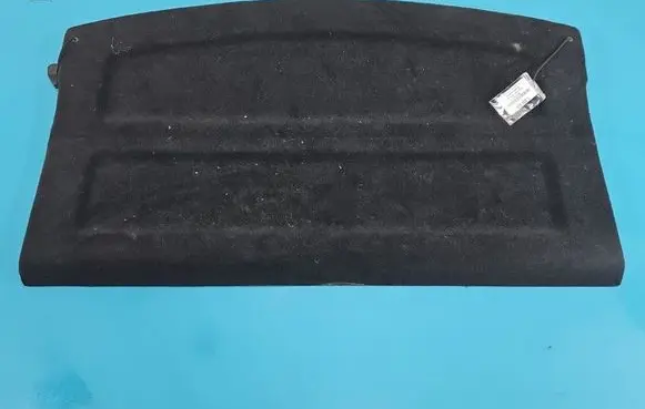 Parcel shelf