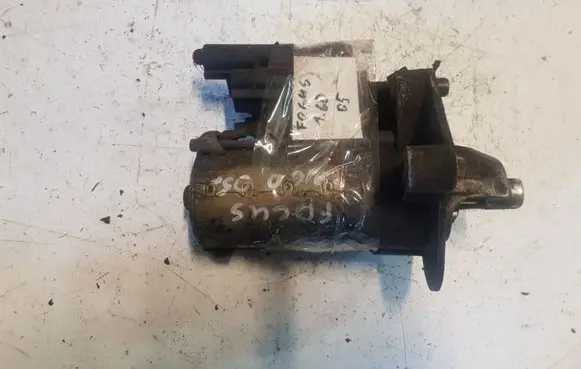 Ford Focus Starter motor 3M5T1100