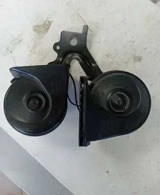 Chrysler Pacifica Horn signal 68225104AB