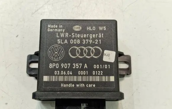 Audi A6 S6 C6 4F Light module LCM 8P0907357A 5LA00837921
