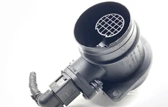 Volkswagen Polo IV 9N3 Mass air flow meter 038906461B