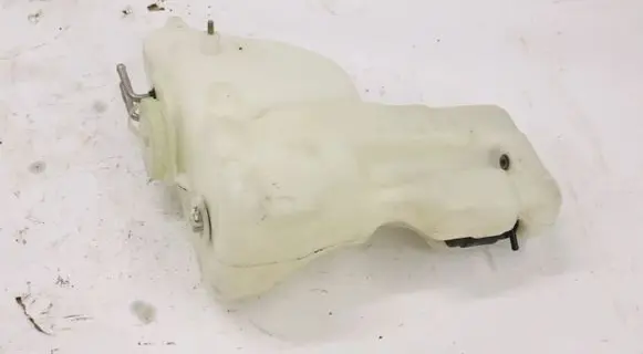 Mercedes-Benz E W124 Windshield washer fluid reservoir/tank 1248691120