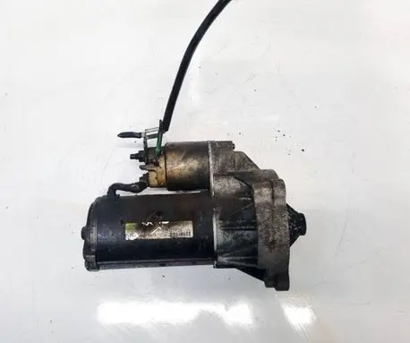 Peugeot 406 Starter motor D7R26