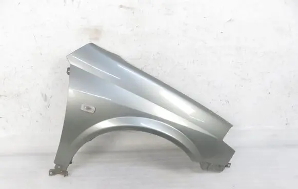 Nissan Primera Fender 