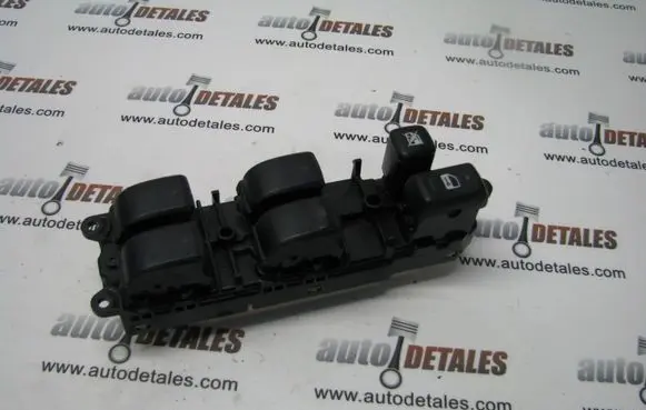 Toyota Avensis Verso Electric window control switch 8404044020