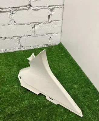 Ford Focus Tailgate/trunk side cover trim BM51A280C46a
