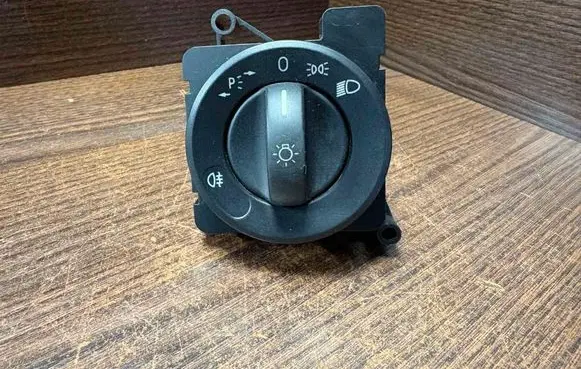 Mercedes-Benz Sprinter W906 Light switch A9065450504 9065450504