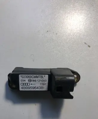 Audi A6 S6 C5 4B Airbag deployment crash/impact sensor 4B0959643B