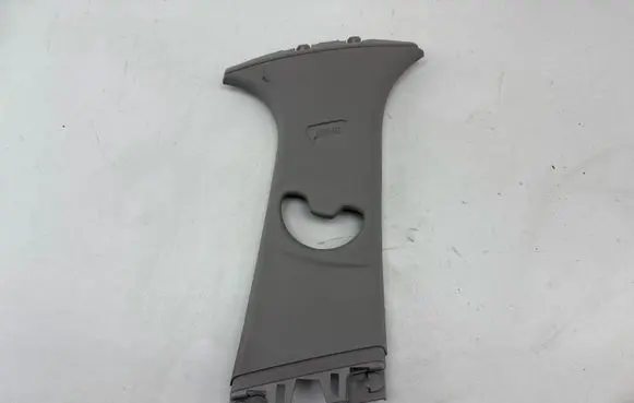 BMW 1 F20 F21 (B) pillar trim (top) 7221026