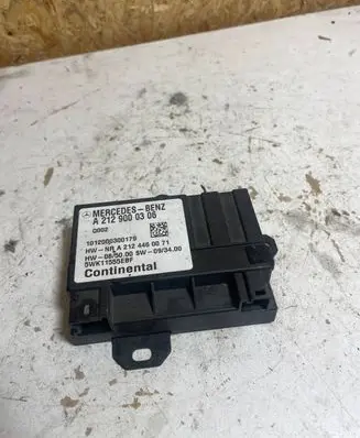 Mercedes-Benz E W212 Fuel injection pump control unit/module A2129000306 5WK11555EBF