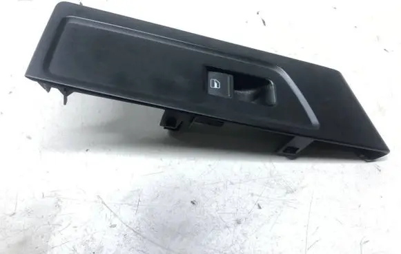 Volkswagen PASSAT B7 Electric window control switch 3AB857858