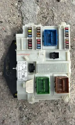 Ford Mondeo MK IV Central body control module BG9T14A073CD