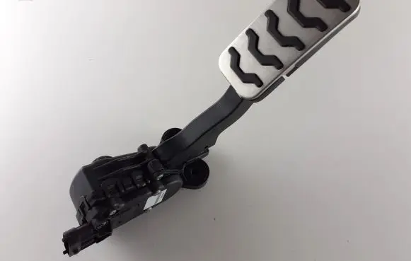 KIA Ceed Accelerator throttle pedal 32700XXXXX 110826J0057