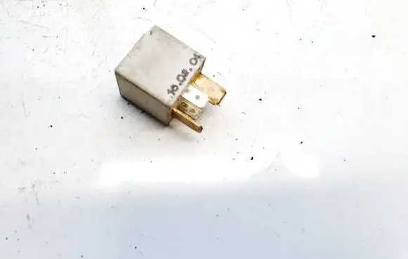 Volkswagen Tiguan Other relay 8d0951253 370