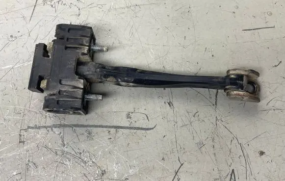 Opel Astra H Front door check strap stopper 13107175