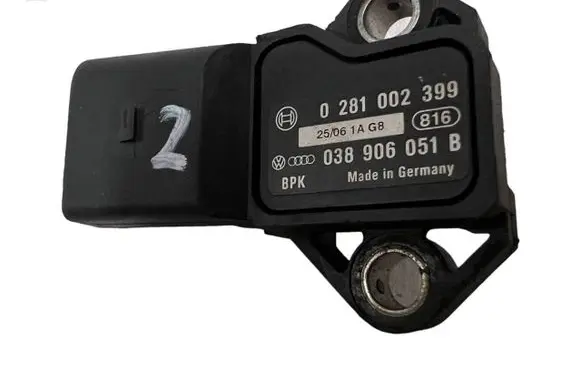 Volkswagen Touran I Air pressure sensor 038906051B 0281002399