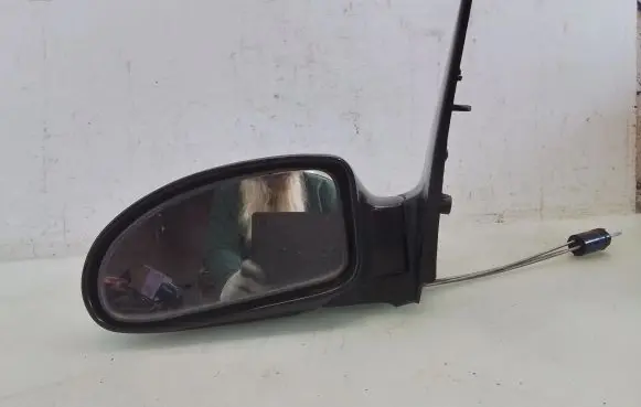 Ford Focus Manual wing mirror 