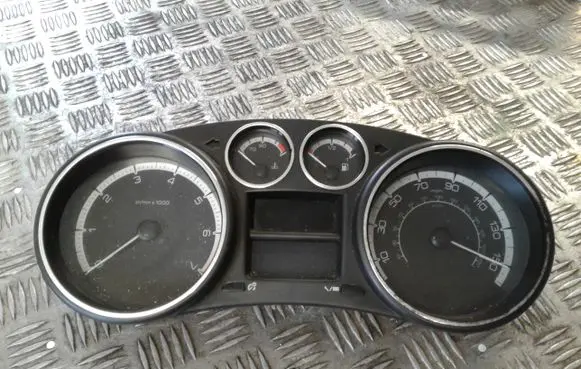 Peugeot 308 Speedometer (instrument cluster) 9665107780