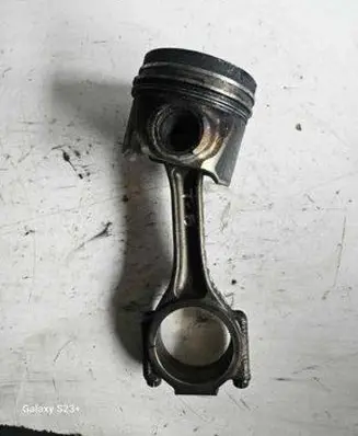 Volkswagen Transporter - Caravelle T5 Piston with connecting rod