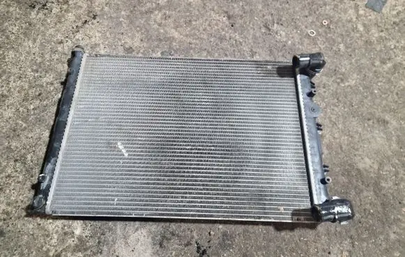 Alfa Romeo 147 Coolant radiator