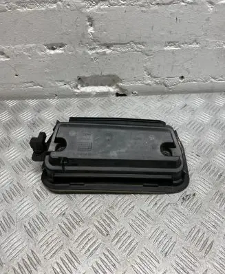 BMW 7 G11 G12 Other engine bay part 9301576