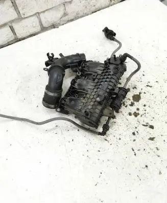 Peugeot 3008 II Intake manifold