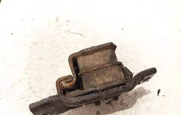 Subaru Forester SF Engine mount bracket 41022fa090