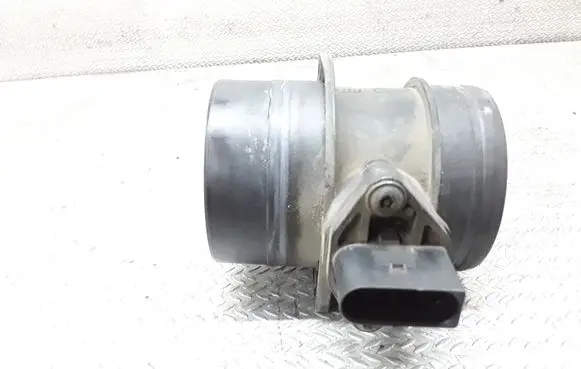 Skoda Octavia Mk2 (1Z) Mass air flow meter 074906461B 0281002461