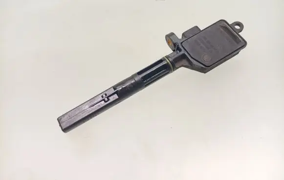 Volkswagen Polo Oil level sensor 045907660D