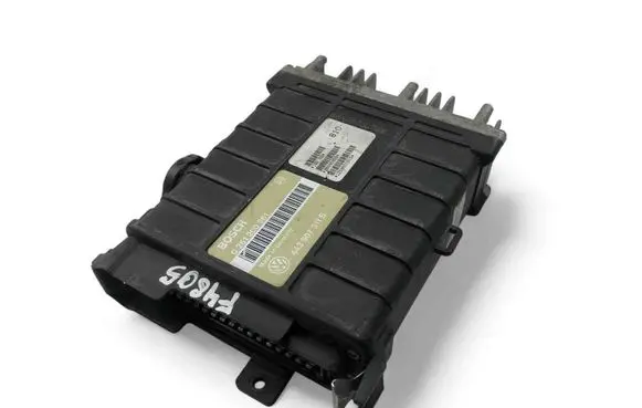 Volkswagen PASSAT B4 Engine control unit/module ECU 443907311B 0261200261