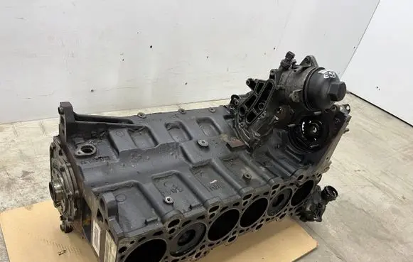 BMW 3 E46 Engine block 2246643 M57D30