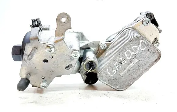 Opel Grandland X Oil filter mounting bracket 9823532380