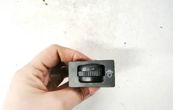Toyota Avensis T250 Headlight level height control switch 8415205050 84152-05050
