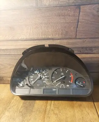 BMW 5 E39 Speedometer (instrument cluster)