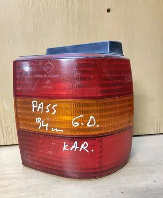 Volkswagen PASSAT B4 Rear/tail lights 3A9945257