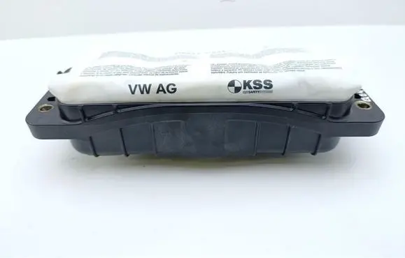 Porsche Macan (95B) Passenger airbag 95B880204