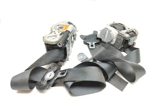 Mercedes-Benz B W246 W242 Set of seat belts 5036J221CU 7389908 308629399JN