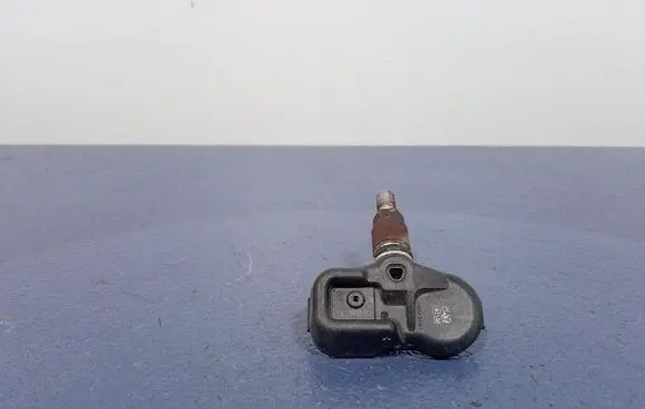 Toyota Camry Tire pressure sensor 20611215D8