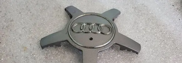 Audi A6 S6 C5 4B Original wheel cap 4F0601165
