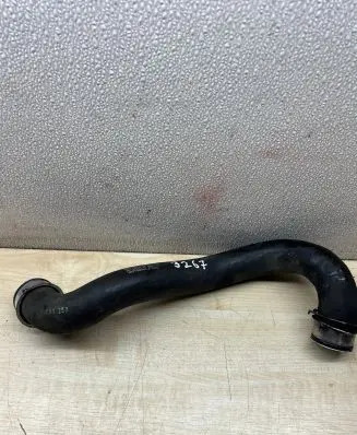 Mercedes-Benz CLS C219 Engine coolant pipe/hose A2115015482