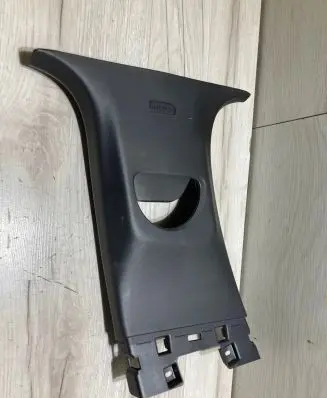 DS Automobiles 3 Crossback (B) pillar trim (top) 9820799377