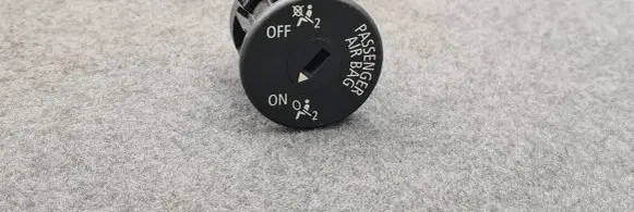 BMW 3 E90 E91 Passenger airbag on/off switch 9196886