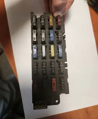 Mercedes-Benz S W140 Fuse module 1405451101