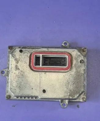 Mercedes-Benz C W204 Xenon control unit/module A2168203685 130732911802 A2168704826