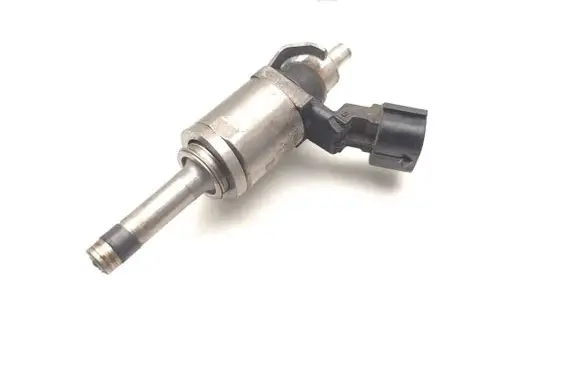 Mitsubishi Eclipse Cross Fuel injector 1465A546