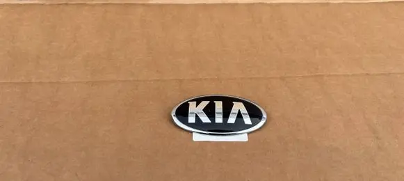 KIA Ceed Manufacturer badge logo/emblem 86318-3R500