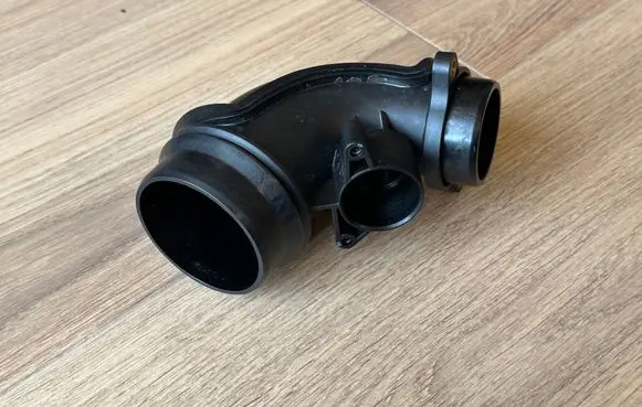 BMW M4 G82 G83 Turbo air intake inlet pipe/hose 8091579