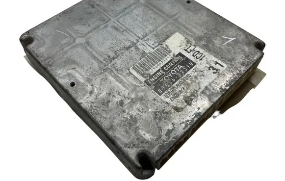 Toyota Corolla E120 E130 Engine control unit/module 8966602310 7580053100