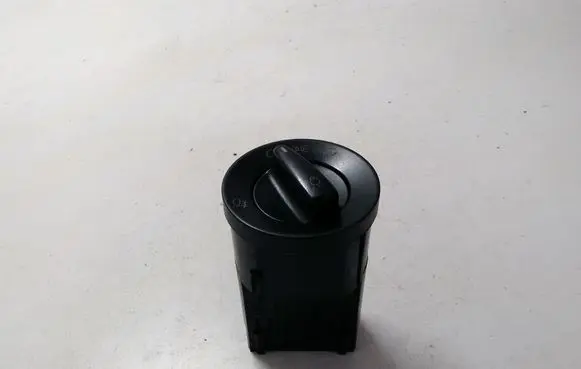 Volkswagen PASSAT B5.5 Light switch 1C0941531