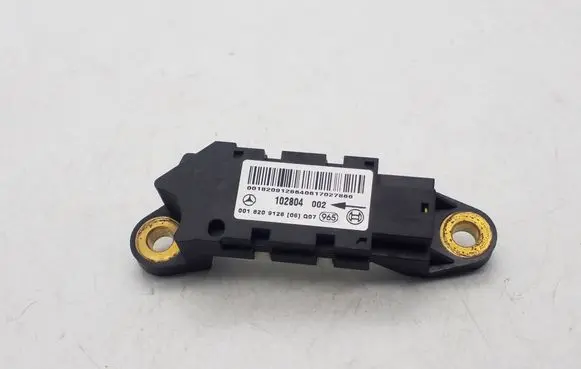 Mercedes-Benz CLS C219 Airbag deployment crash/impact sensor 0018209126